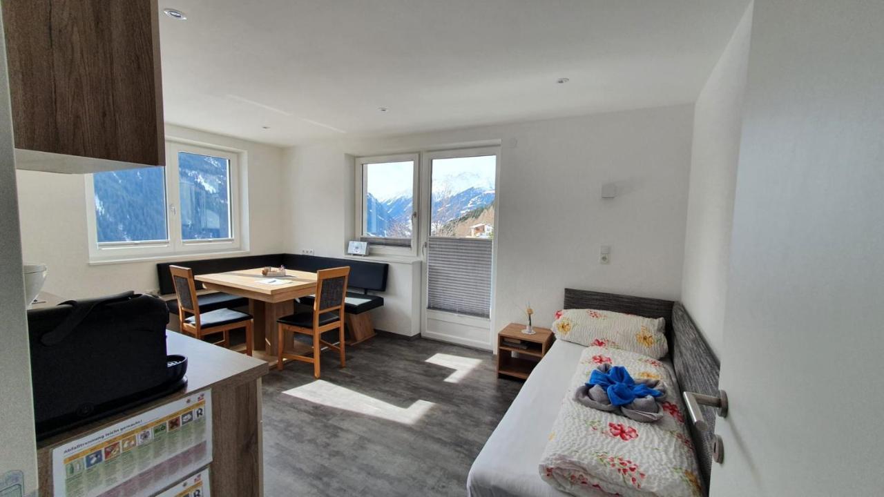 Apart Sunnseita Paznaun Langesthei Exterior photo